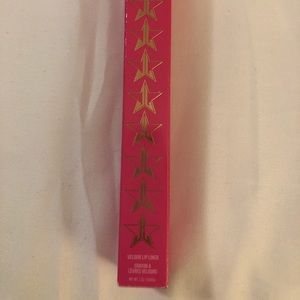 Jeffrey Star velour lip liner